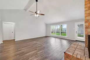 15806 Pfeiffer Dr, Houston, TX 77082 - Photo 18