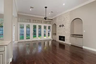 59 W Palmer Bend, The Woodlands, TX 77381 - Photo 6