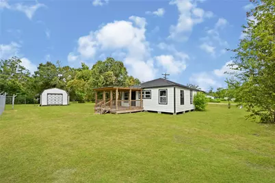 839 Yaupon Street, Clute, TX 77531 - Photo 10