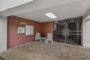 2211 S Braeswood Blvd, Houston, TX 77030 - Photo 32