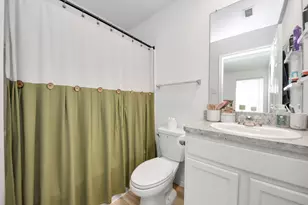 8611 River Crest Dr, Baytown, TX 77521 - Photo 4