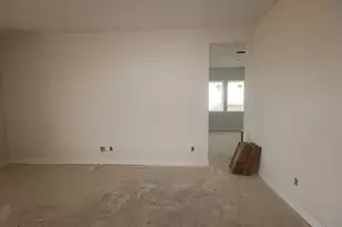 12143 Canal Vw Blvd, Mont Belvieu, TX 77523 - Photo 6