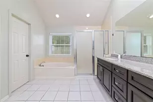 13123 Careywood Dr, Sugar Land, TX 77478 - Photo 18