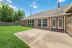 13123 Careywood Dr, Sugar Land, TX 77478 - Photo 4