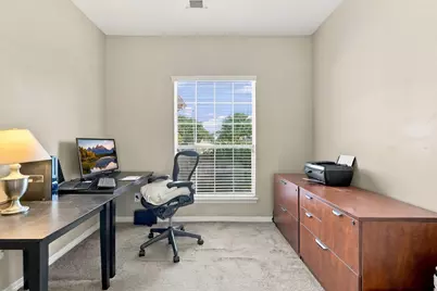 2207 Tarrytown Crossing Drive, Conroe, TX 77304 - Photo 24