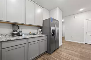 812 Brookside Dr, Dayton, TX 77535 - Photo 14