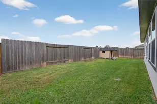 812 Brookside Dr, Dayton, TX 77535 - Photo 34