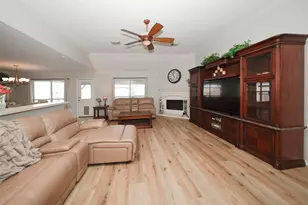 6210 S Fawnlake Dr, Katy, TX 77493 - Photo 10