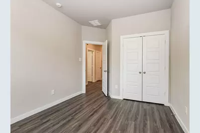305 N Centro Circle, Shenandoah, TX 77385 - Photo 14