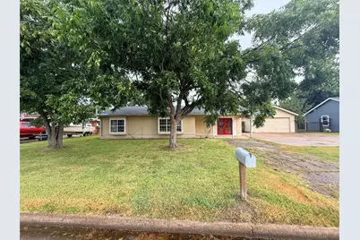 2622 34th Avenue N, Texas City, TX 77590 - Photo 2