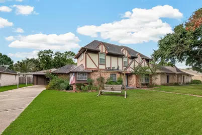 2016 Meadow Lane, Richmond, TX 77469 - Photo 2
