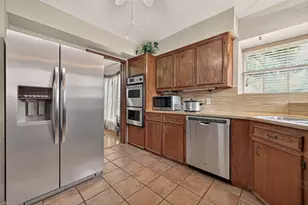 2016 Meadow Ln, Richmond, TX 77469 - Photo 12