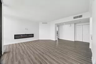 1111 Bering Dr, Houston, TX 77057 - Photo 2