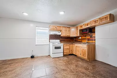 227 N Austin Drive, Angleton, TX 77515 - Photo 20