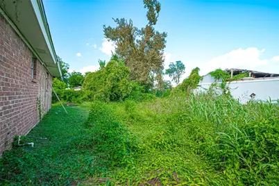 227 N Austin Drive, Angleton, TX 77515 - Photo 38