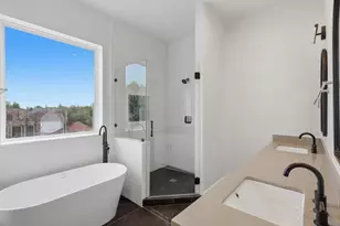 1005 Kern St, Houston, TX 77009 - Photo 18