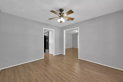 27121 Wells Lane, Oak Ridge North, TX 77385 - Photo 4