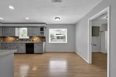 27121 Wells Lane, Oak Ridge North, TX 77385 - Photo 8