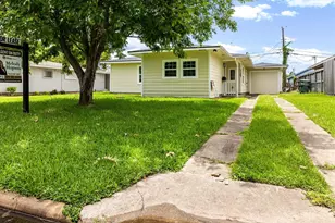 1127 Harris Way, Galveston, TX 77551 - Photo 6