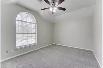 12415 Silversmine Drive, Houston, TX 77014 - Photo 34