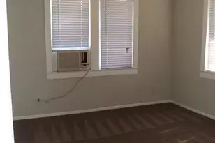 402 Hutcheson St, Houston, TX 77003 - Photo 2