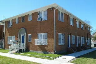 402 Hutcheson St, Houston, TX 77003 - Photo 1