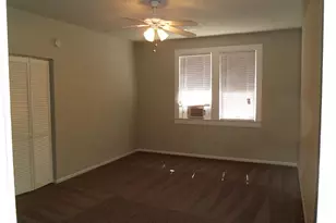 402 Hutcheson St, Houston, TX 77003 - Photo 6