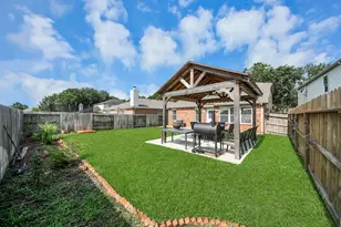 9414 Bauer Oaks Dr, Houston, TX 77095 - Photo 32