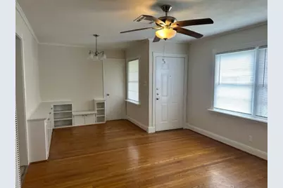 230 Laurel Street, Lake Jackson, TX 77566 - Photo 2