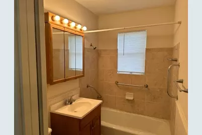 230 Laurel Street, Lake Jackson, TX 77566 - Photo 8