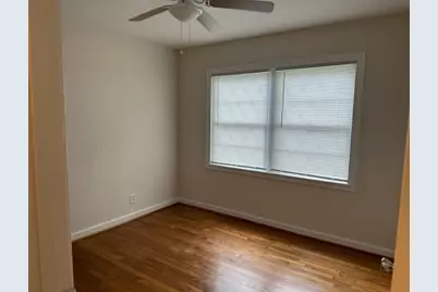 230 Laurel Street, Lake Jackson, TX 77566 - Photo 4