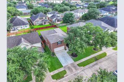 11304 Morning Brook Drive, Pearland, TX 77584 - Photo 2