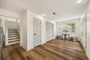 9203 Belle Park Dr, Houston, TX 77099 - Photo 16