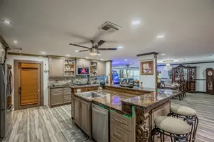 2019 Vanamen Ct, Conroe, TX 77304 - Photo 10