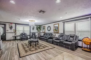 2019 Vanamen Ct, Conroe, TX 77304 - Photo 4