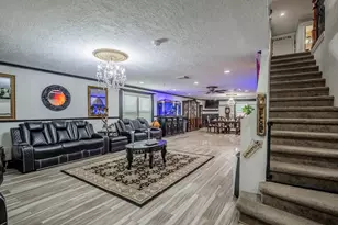 2019 Vanamen Ct, Conroe, TX 77304 - Photo 2