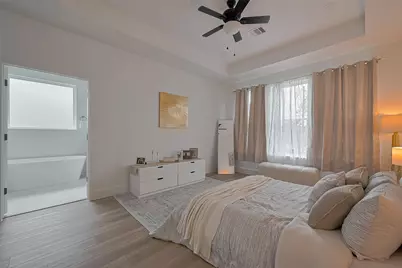 776 Mansfield St, Houston, TX 77091 - Photo 32
