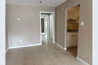 1014 Graham Drive #I3, Tomball, TX 77375 - Photo 4