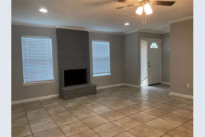 10946 Bexley Drive #946, Houston, TX 77099 - Photo 2