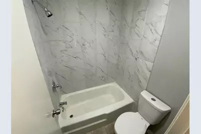 10946 Bexley Drive #946, Houston, TX 77099 - Photo 8