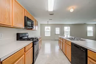 3407 Becker Glen St, Fresno, TX 77545 - Photo 8