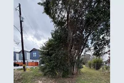 8423 Venus Street, Houston, TX 77088 - Photo 6