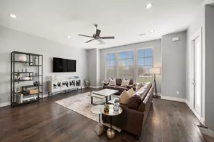 1216 Murrayhill Dr, Houston, TX 77043 - Photo 8