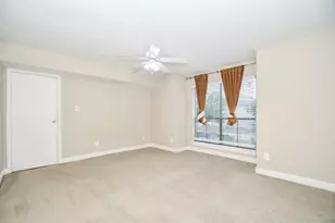 3150 Walnut Bend Ln, Houston, TX 77042 - Photo 20