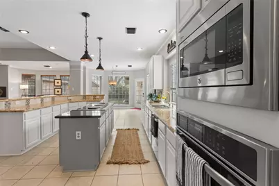 4011 W Pine Brook Way, Houston, TX 77059 - Photo 14