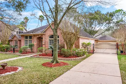 4011 W Pine Brook Way, Houston, TX 77059 - Photo 2