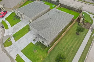 3111 Freiberger Ln, Alvin, TX 77511 - Photo 6