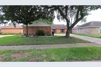 9811 Rocky Hollow Road, La Porte, TX 77571 - Photo 2