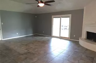9811 Rocky Hollow Rd, La Porte, TX 77571 - Photo 6