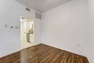 830 Threadneedle St, Houston, TX 77079 - Photo 20